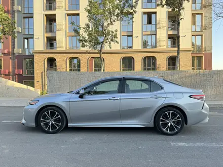 Toyota Camry 2018 года за 11 700 000 тг. в Алматы – фото 6