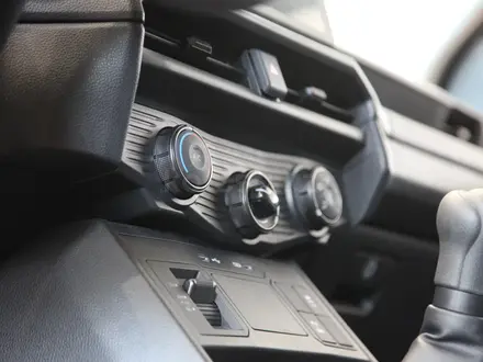 Toyota Hilux Comfort 2026 года за 26 300 000 тг. в Алматы – фото 9