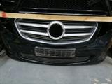 Бампер передний Mercedes Benz V-class 2014 год за 250 000 тг. в Алматы