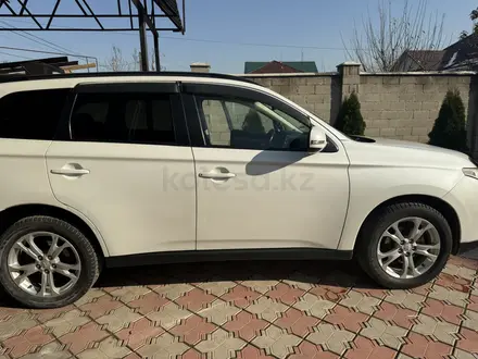 Mitsubishi Outlander 2014 года за 7 800 000 тг. в Алматы – фото 14