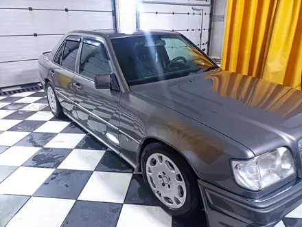 Mercedes-Benz E 200 1993 года за 2 000 000 тг. в Тараз – фото 6