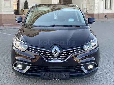 Renault Grand Scenic 2018 года за 9 700 000 тг. в Караганда – фото 2