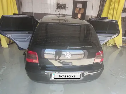 Volkswagen Golf 2002 года за 2 950 000 тг. в Алматы – фото 11