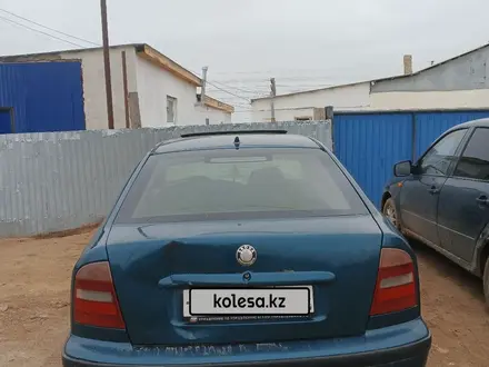 Skoda Octavia 1997 года за 700 000 тг. в Атырау – фото 2