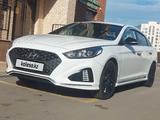 Hyundai Sonata 2017 года за 7 500 000 тг. в Астана