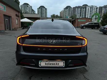 Hyundai Sonata 2020 года за 13 700 000 тг. в Алматы – фото 4