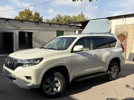 Toyota Land Cruiser Prado 2022 года за 25 900 000 тг. в Алматы – фото 5
