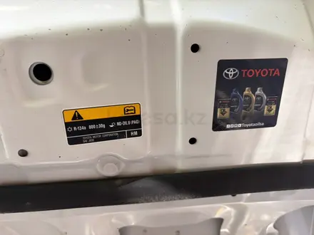 Toyota Land Cruiser Prado 2022 года за 25 900 000 тг. в Алматы – фото 20
