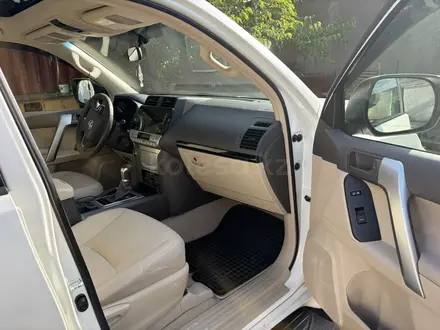 Toyota Land Cruiser Prado 2022 года за 25 900 000 тг. в Алматы – фото 8