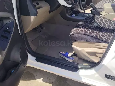 Toyota RAV4 2012 года за 7 200 000 тг. в Актау – фото 18