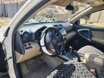 Toyota RAV4 2012 года за 7 200 000 тг. в Актау – фото 4