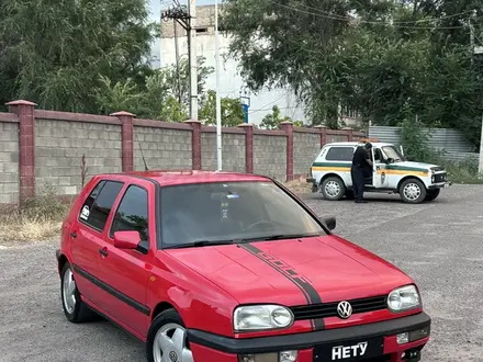 Volkswagen Golf 1998 года за 1 800 000 тг. в Алматы