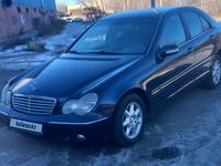 Mercedes-Benz C 200 2002 годаfor4 000 000 тг. в Караганда