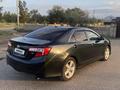 Toyota Camry 2014 года за 6 700 000 тг. в Актобе – фото 6