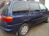 Volkswagen Sharan 1996 года за 2 000 000 тг. в Уральск – фото 4