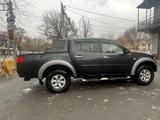 Mitsubishi L200 2013 годаүшін6 700 000 тг. в Шымкент – фото 2
