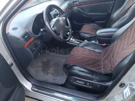 Toyota Avensis 2006 года за 5 300 000 тг. в Семей – фото 10