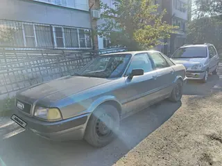 Audi 80