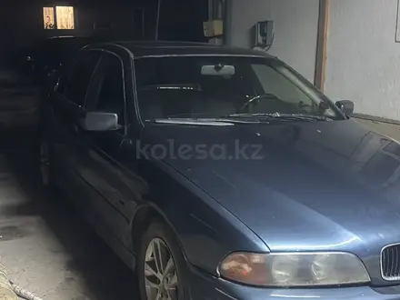 BMW 528 1997 года за 2 000 000 тг. в Алматы