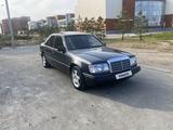 Mercedes-Benz E 220 1993 годаүшін2 400 000 тг. в Астана – фото 4