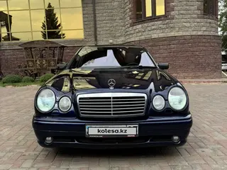 Mercedes-Benz E 55 AMG