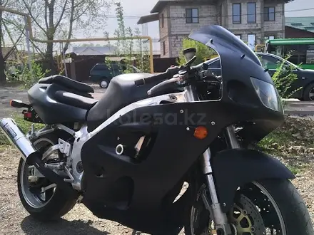 Suzuki  GSX 750 R 1997 года за 1 200 000 тг. в Алматы