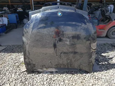 Капот на BMW E60 серебристый за 90 000 тг. в Шымкент