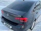 Volkswagen Polo 2021 года за 8 200 000 тг. в Уральск – фото 2