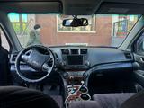 Toyota Highlander 2011 годаүшін12 500 000 тг. в Караганда – фото 5