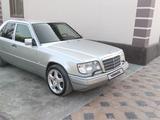 Mercedes-Benz E 280 1994 года за 6 000 000 тг. в Туркестан – фото 2