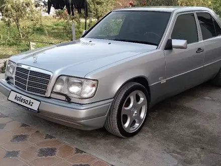 Mercedes-Benz E 280 1994 года за 6 000 000 тг. в Туркестан