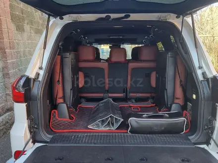 Lexus LX 570 2021 года за 65 000 000 тг. в Алматы – фото 2