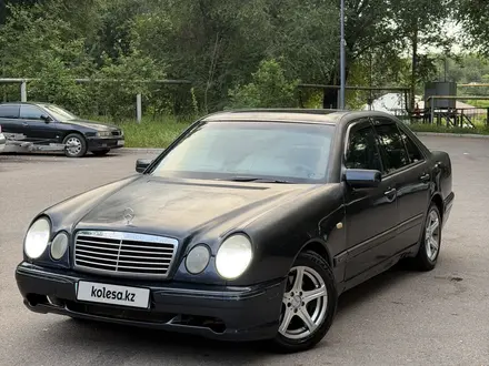 Mercedes-Benz E 280 1997 года за 2 200 000 тг. в Алматы