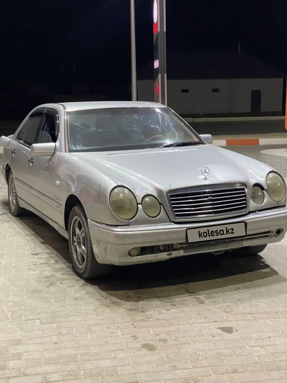 Mercedes-Benz E-Class, 1996