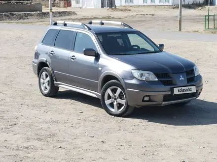 Mitsubishi Outlander 2004 года за 3 200 000 тг. в Аральск