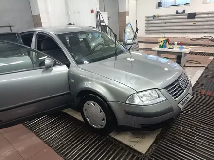 Volkswagen Passat 2003 года за 2 400 000 тг. в Павлодар – фото 2