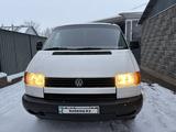 Volkswagen Caravelle 1994 года за 5 450 000 тг. в Алматы – фото 5