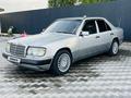 Mercedes-Benz E 260 1992 года за 1 950 000 тг. в Алматы