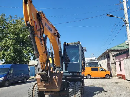Hyundai  R140W 2018 года за 43 000 000 тг. в Шымкент