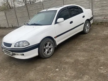 Toyota Avensis 1998 года за 1 650 000 тг. в Караганда