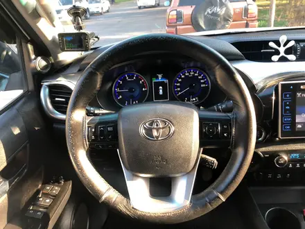 Toyota Hilux 2016 года за 14 200 000 тг. в Атырау – фото 3
