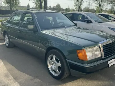 Mercedes-Benz E 230 1991 года за 2 650 000 тг. в Кызылорда – фото 15