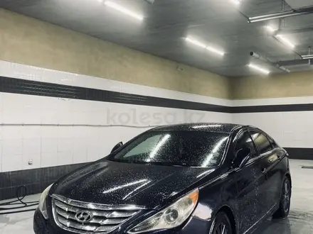 Hyundai Sonata 2011 года за 5 500 000 тг. в Астана – фото 2