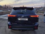 Toyota Highlander 2022 года за 23 500 000 тг. в Петропавловск – фото 4