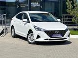 Hyundai Accent 2021 года за 6 970 000 тг. в Караганда – фото 2