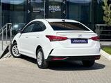 Hyundai Accent 2021 года за 6 970 000 тг. в Караганда – фото 4