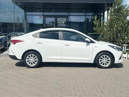 Hyundai Accent 2021 года за 6 970 000 тг. в Караганда – фото 5