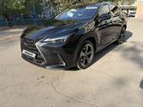 Lexus NX 450h+ 2024 года за 26 500 000 тг. в Алматы – фото 3