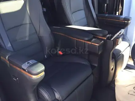 Toyota Alphard 2017 года за 32 900 000 тг. в Алматы – фото 15