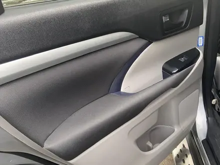 Toyota Highlander 2015 года за 14 000 000 тг. в Алматы – фото 10
